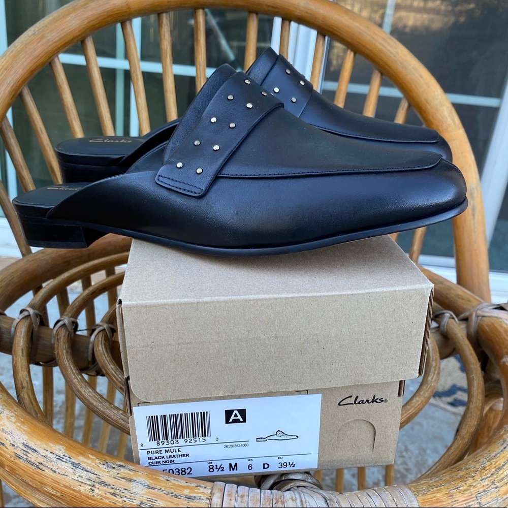 Clarks Pure Black Leather Mule
